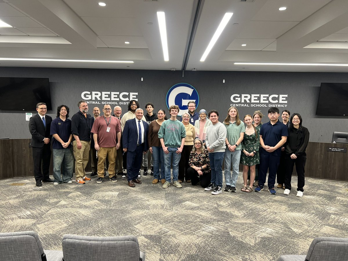 GreeceArcadia's tweet image. Thank you to our amazing Titans and Mr. Hilburger for presenting to the BOE on all of the wonderful things happening at Arcadia!
