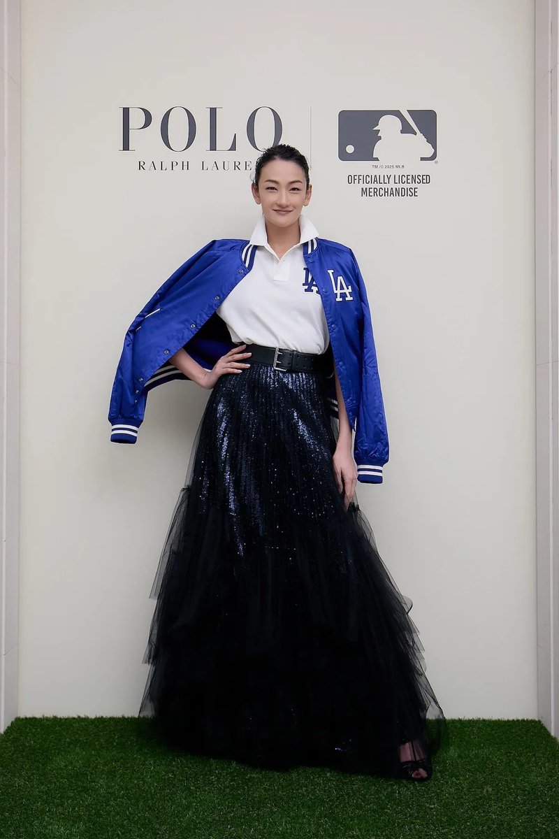 VOGUE JAPAN tweet media