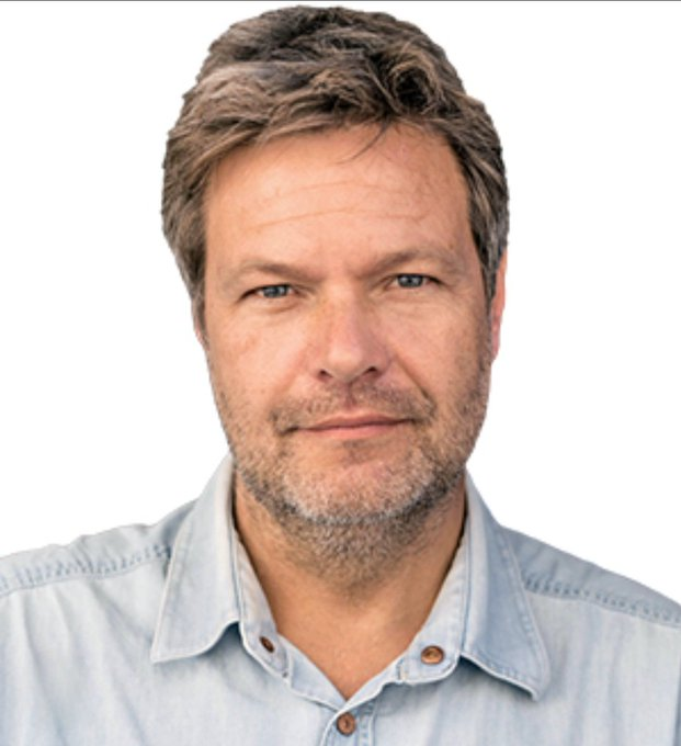 cnnctngflght's tweet photo. Jeden Tag daran erinnern, dass #RobertHabeck der loyalste und wichtigste Politiker der letzten Jahre ist und Deutschland nicht so leicht auf seine Expertise verzichten kann!

Die 100 Milliarden € für den Kampf gegen die Klimakatastrophe, wurden gestern von #DieGrünen gesichert! https://t.co/3oNBSWXc9p