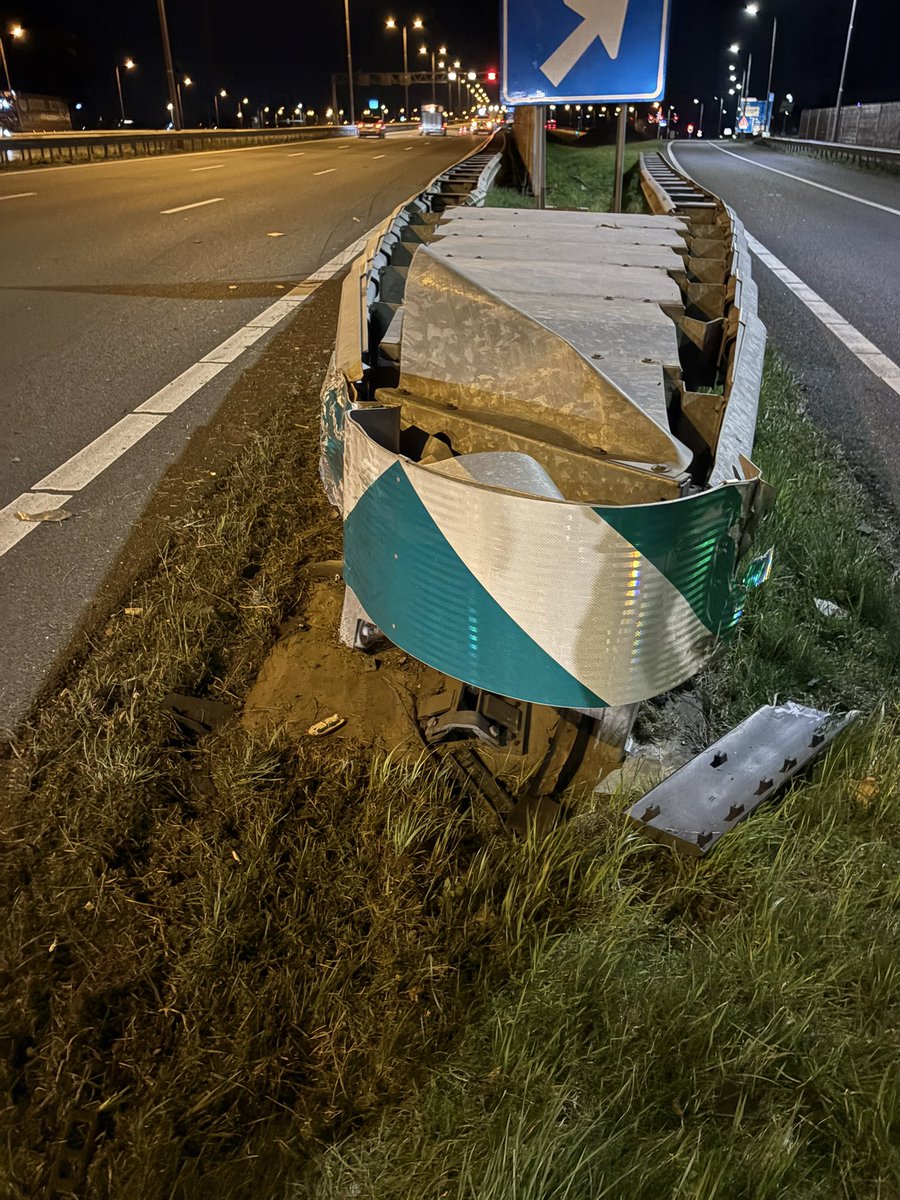 Ongeval Bestelauto Aangereden op A2 Bij Urmond