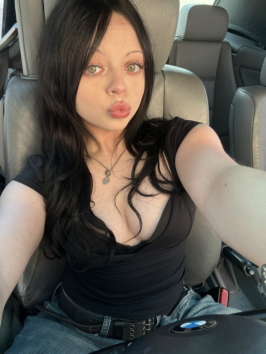 hitdior's tweet image. Car selfies till I die