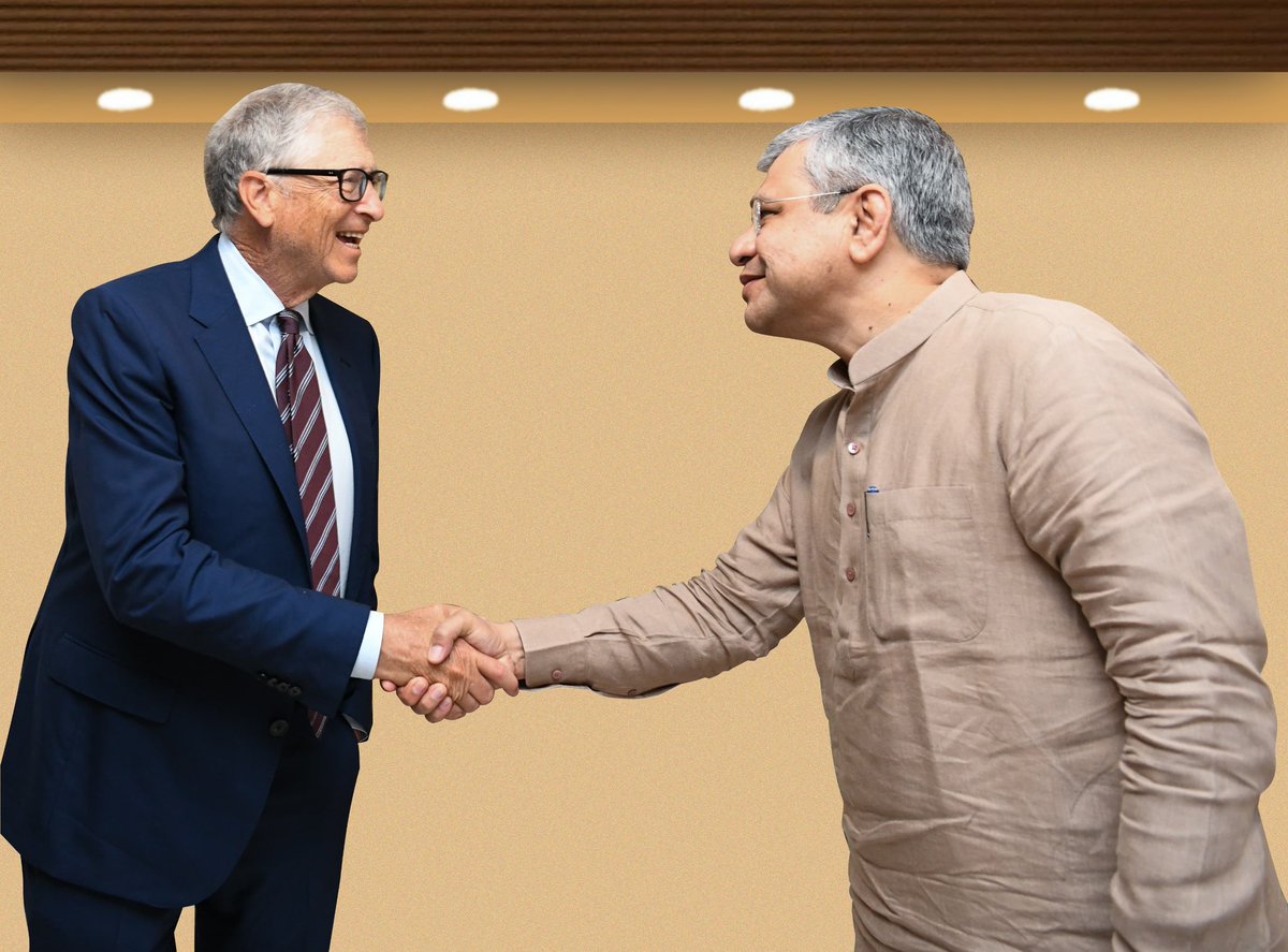 AshwiniVaishnaw's tweet image. AI solutions for better crops, stronger healthcare, smarter education & climate resilience— MoU soon between India AI Mission & @gatesfoundation