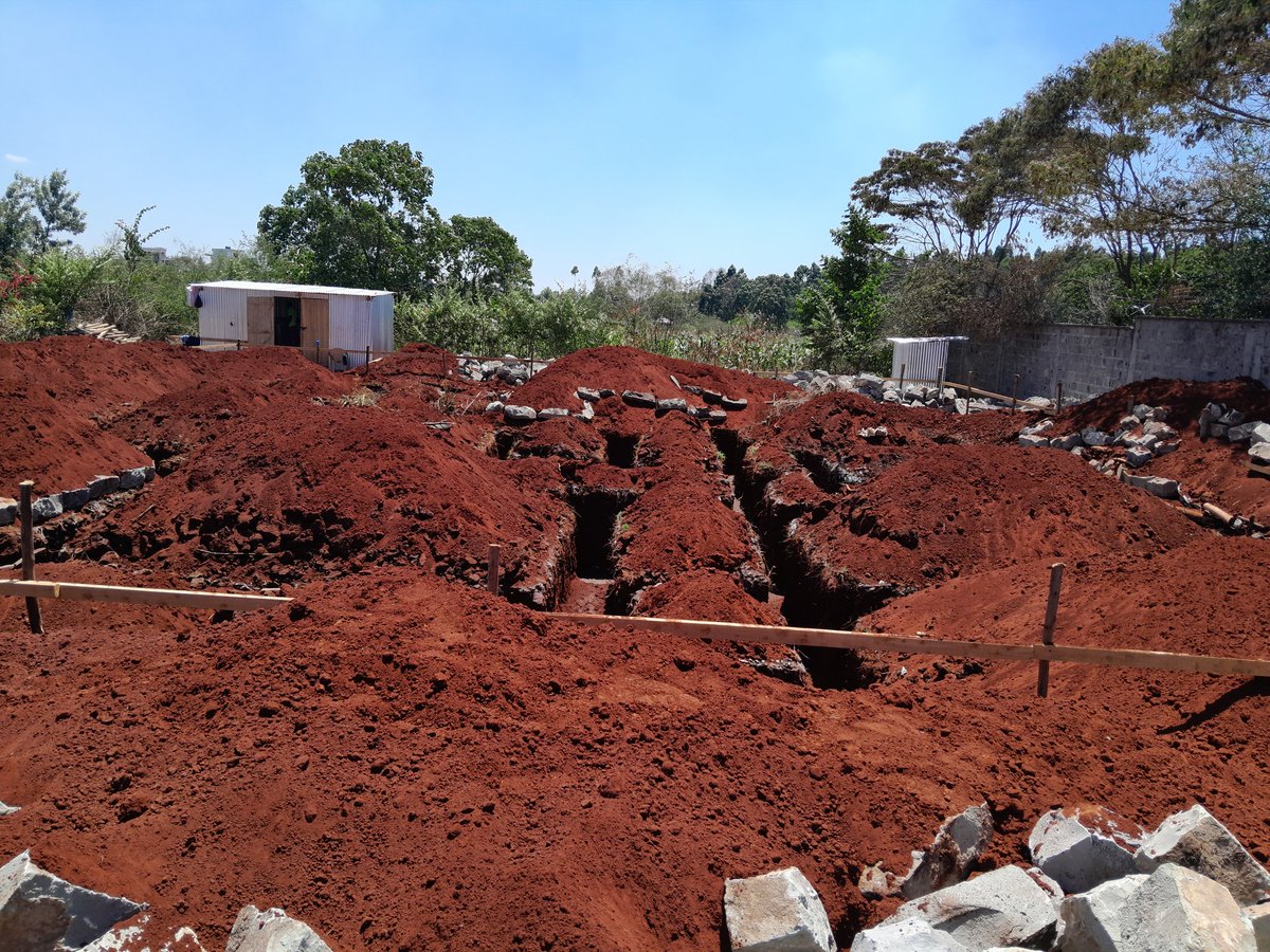 Clavisbuilds's tweet photo. Progress update on our 3 bedroom bungalow with a rooftop terracce in Ruiru together with @Astoria_Homes
We design and build.Stay tuned
#mjengo #architecture #construction #nerthelands #optiven https://t.co/d50C4zkfEA