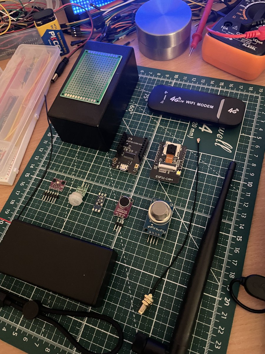 and4v_'s tweet photo. #esp32 cam in progress https://t.co/Zz8c4kQLx9