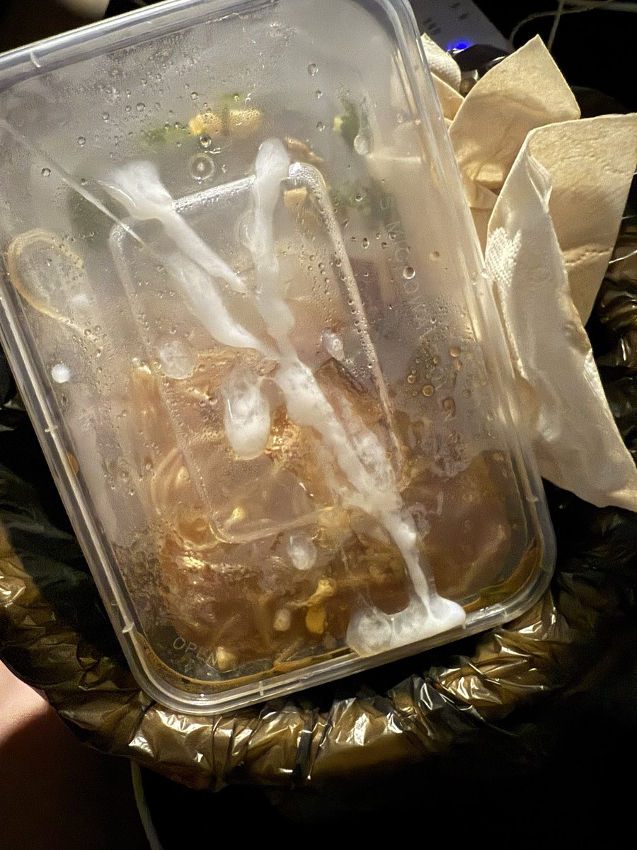 以后早上不喝牛马快乐水了 🥲  中午都不困 ，觉又不睡  太浪费了