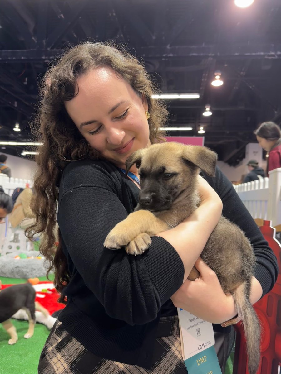 Pups at #APSSummit25 really made my day. Thank you <a href="/APSphysics/">American Physical Society</a> !!!