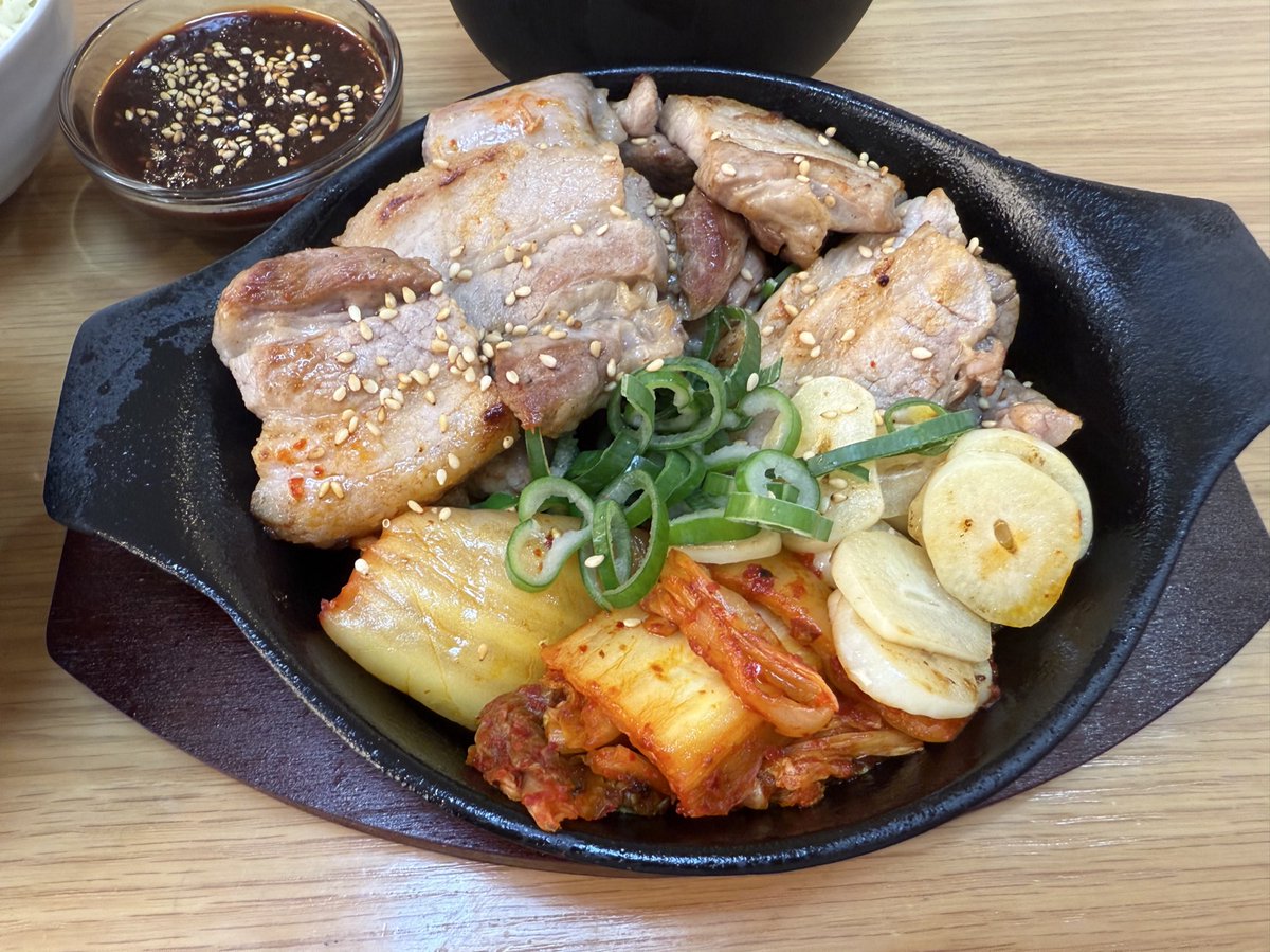 シュライヒの馬と PAPOのりんごの木とキャンプの焚き火 - 置物