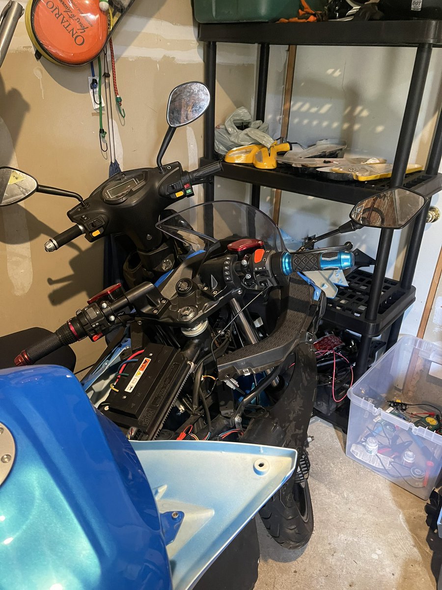casperkeyidong's tweet image. Your friendly neighborhood electric motorcycle and bike mechanic :)