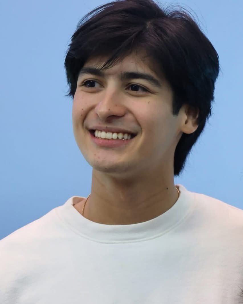 dresoftine's tweet image. pls reply &quot;sinta ni tine&quot;

ASHDRES X ROB DENIEL

#AshDresForSintaMV
#StreamSBSbyAshtine 
#AndresForVPCA