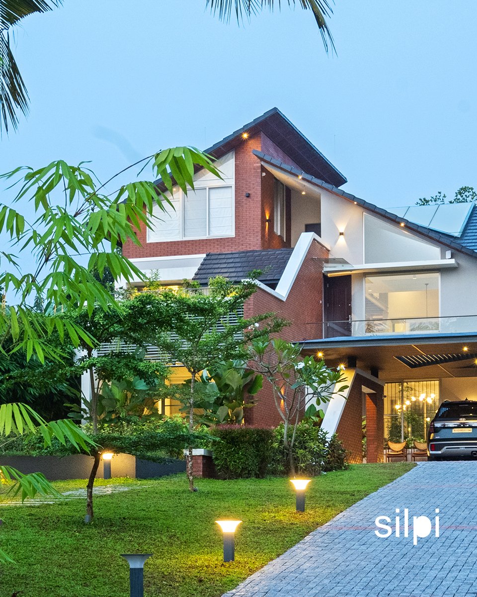 SilpiArchitects's tweet photo. Project: KRIPA RESIDENCE
Photography : Nathan
Architect: Sebastian Jose
Client :Tomu Thomas
Location: Mallapally
.
.
#architectureanddesign #minimalarchitecture #interiordesign #silpiarchitects #ArchitecturalBeauty #silpi #architectureanddesign https://t.co/DKoobOOxuv