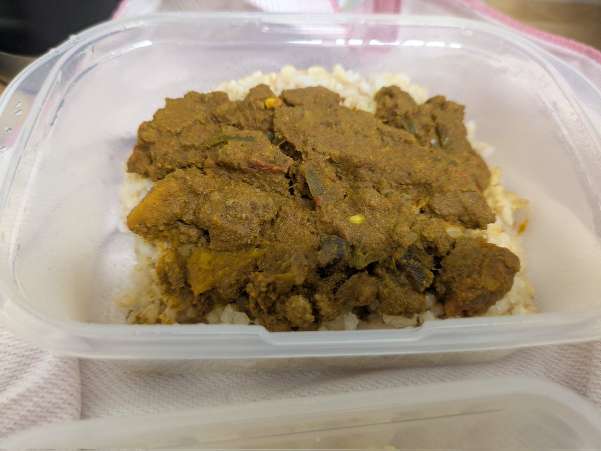 cinamon52688970's tweet image. 無水カレー176日目🍛🍛
弁当もラスト🍱😋
#ダイエット垢さんと繋がりたい 
#ダイエットのモチベーション 
#ダイエット一緒に頑張ってくれる人RT 
#ダイエッターさんと繋がりたい 
#ダイエット仲間募集中 
#無水カレー
#ポテト
#じゃがいも
#メークイン
#玄米
#ジャスミン米