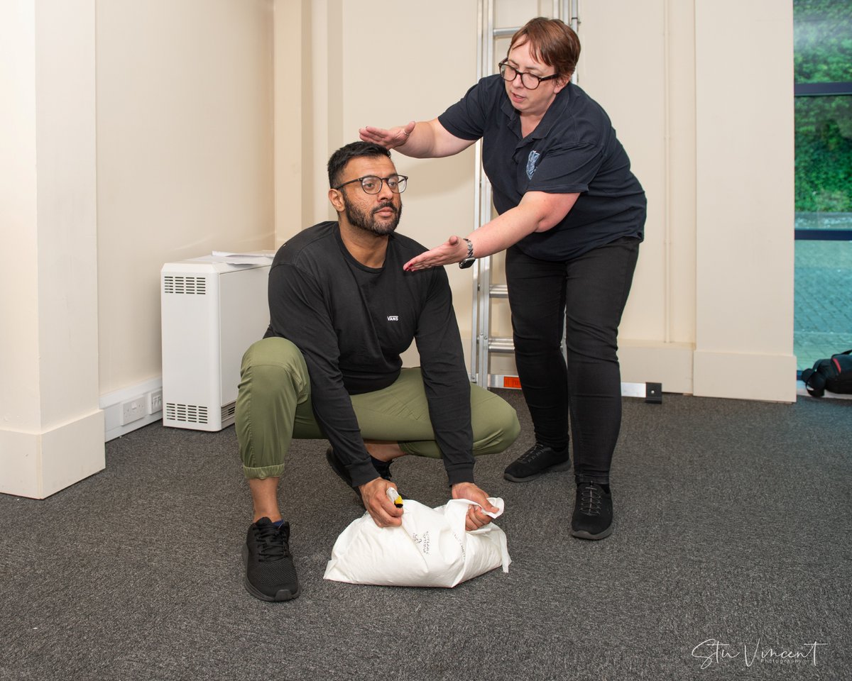 1NTS's tweet image. Whatever industry sector you serve or your role, in most circumstances, manual handling is certain to be a part of your day-to-day. 
ntstraining.co.uk/trainer-course…
#ManualhandlingTraining #ManualHandlingTraintheTrainer #City&amp;amp;GuildsApproved #Workplacesafety