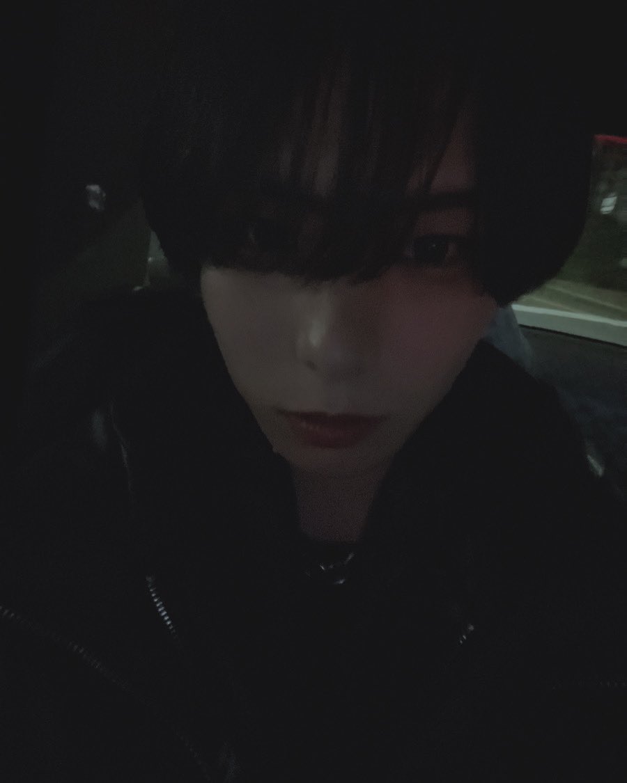 kr04261's tweet photo. 最近はビジュが定まらない☹️ https://t.co/4EKoTrQ0xl