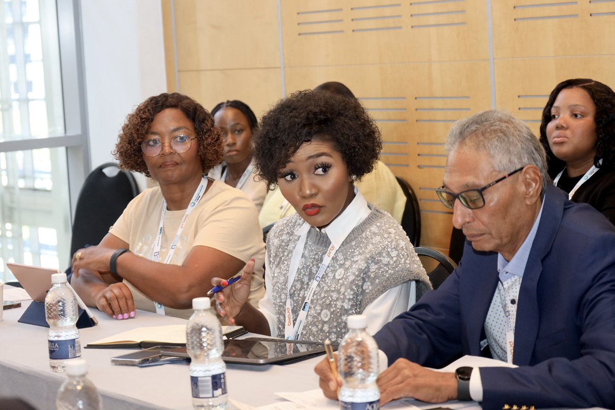 Rand_Water's tweet photo. #IWAWRCConference
Speaking at the Roundtable: The Case of Ring-Fencing the Water Sector in South African Metros this afternoon, the Chairperson of the AWSISA and Rand Water Board, Mr. Ramateu Monyokolo, addressed a pressing challenge, the financial instability of municipalities. https://t.co/5JS6QWPMqE