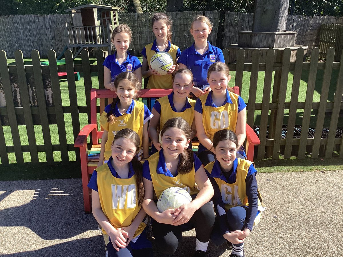 Well done girls🥈🥈U-10 ISA regional runners up. The girls beat some tough opposition to make the finals. Congratulations
#StNicksSports #SaintNicksSch #StNicksNetball #StNicksSuccess #StNicksLower