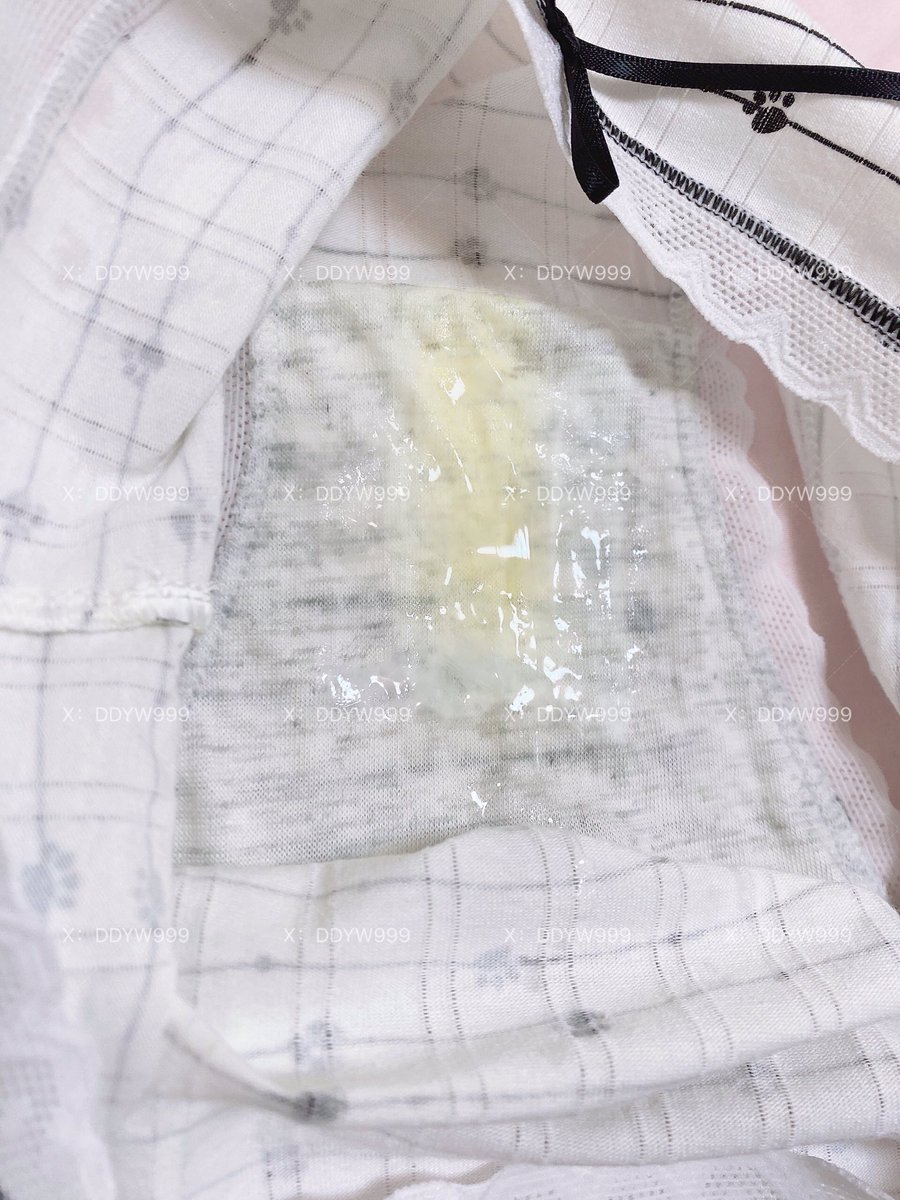 新一期抽奖福利哥哥们快来参加😍
关注，评论，转推，点赞 ，参与！
奖品1⃣️原味棉袜一双
奖品2⃣️原味内内一条
奖品3⃣️潮水一份
奖品4⃣️原味短丝一双
奖品5⃣️口嚼零食一份
#原味 #抽奖 #福利