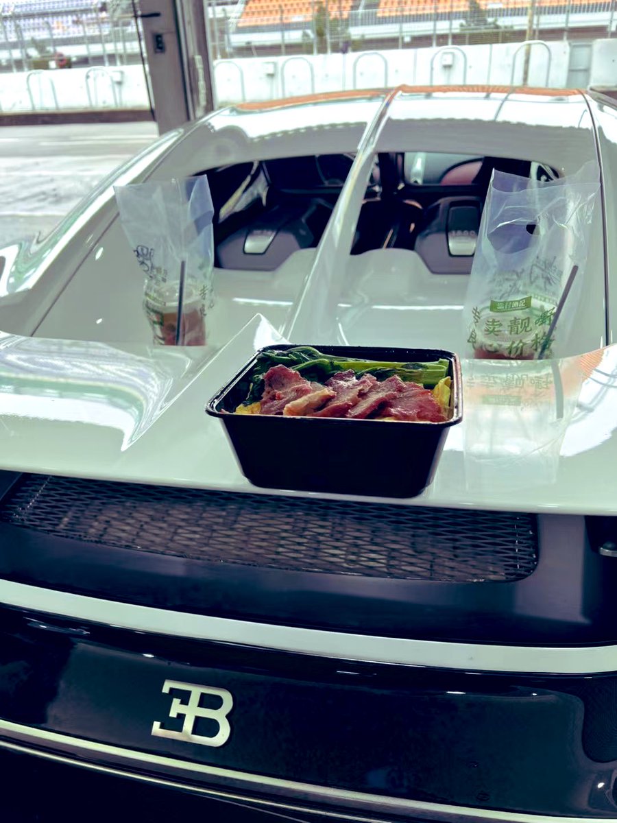 wenze🐱 🧙 tweet media