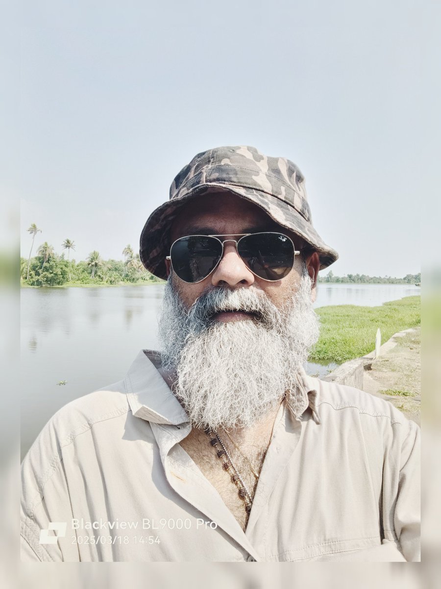 writetake's tweet photo. Before the final assault...🎥
#avgeeks #ktdc #entrkeralam #wildlife #documentary #keralatourism #forest #backwaters https://t.co/Qmt6nqxqAi
