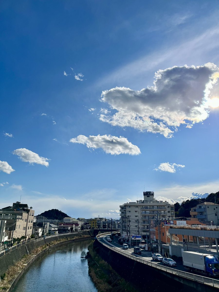 お疲れさまです♪
大船晴れてきました☀️
今鎌倉から戻りましたが、鎌倉も日差し出てきて、暖かくなってきましたよ☀️ 

#企業公式がお疲れ様を言い合う 
#企業公式相互フォロー 
#鎌倉市 #大船 #就労移行 #障害者雇用 #精神疾患 #発達障害