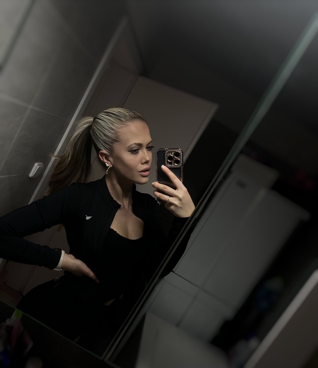 evcawolfCZ's tweet image. GM legends🔥🙌🏼