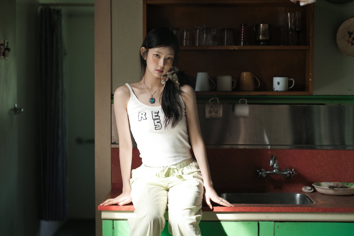 My favorite place to start the morning is the kitchen! 🥛⌗ Dressed in my cozy outfit, I sit on the counter, 𝘦𝘮𝘣𝘳𝘢𝘤𝘪𝘯𝘨 𝘵𝘩𝘦 𝘸𝘢𝘳𝘮𝘵𝘩 𝘰𝘧 𝘵𝘩𝘦 𝘮𝘰𝘳𝘯𝘪𝘯𝘨 𝘭𝘪𝘨𝘩𝘵. It brings me a sense of peace while also energizing me for the day ahead. ☼ 𓏲 ˖.