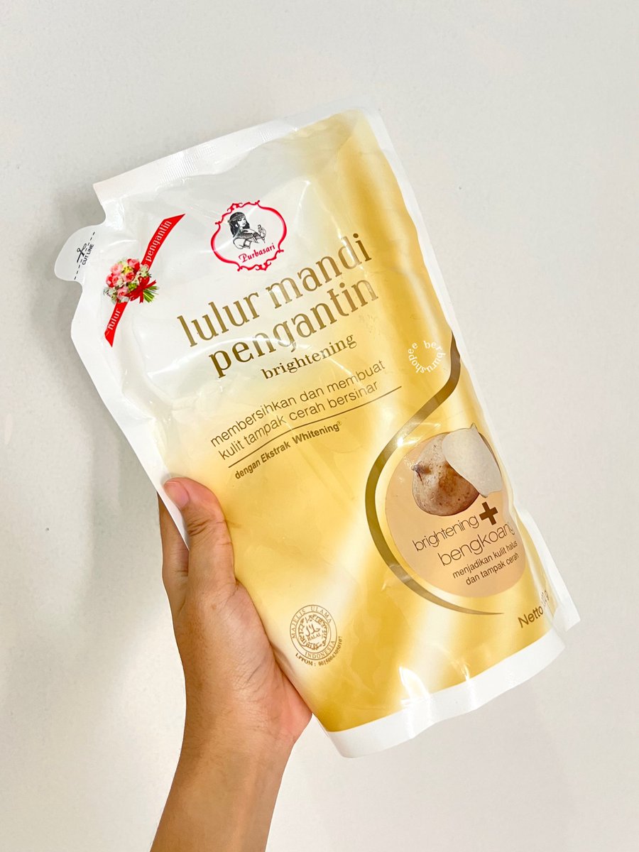 berburushopee's tweet photo. IN THIS ECONOMY…. mending saving up money buat beli produk serba gentong  yang isinya SETENGAH KILO - SEKILO - SELITER✨

biar ga boncos karna lebih hemat dan abisnya bakalan lama banget!!😭👍🏻 https://t.co/hEkrCvSicS