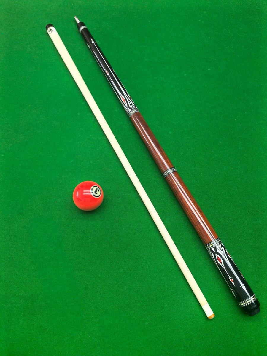 KonllenJ86968's tweet image. KONLLEN AS シリーズのビリヤードキューは、アワビの貝殻を手作業で象嵌し、精巧に作られ、輝いています。バットには希少なレッドローズウッドを使用しており、色は鮮やかで、硬度が高く、耐久性に優れています。AS キューを握って、伝説を書きましょう
#konllen#poolcue