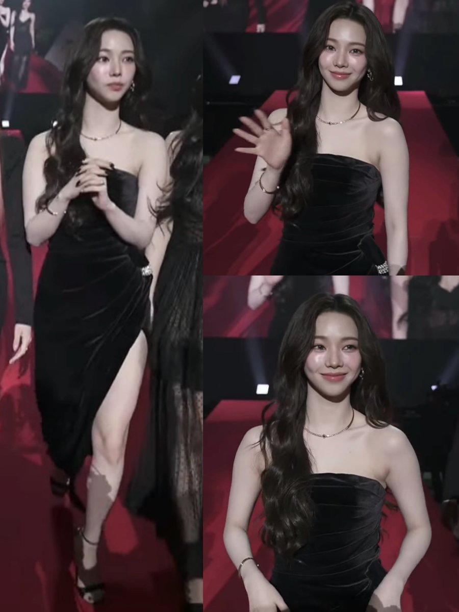 ujiminphoria's tweet image. WORLD PAUSED….KARINA OMG