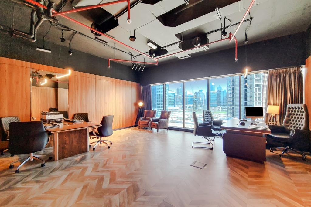 Tafweeqilahi's tweet photo. 🏢 Office for Sale &amp; Rent @ Burlington Tower, Business Bay! 🚀
✅ Size: 544 sq. ft. | Vacant &amp; Upgraded
✅ Sale Price: AED 1.5M (Last Sale: 1.45M Net)
✅ Rent: AED 130K Per Year
📞 Contact Now: https://t.co/r4orFA1TTa https://t.co/fUzHyOKIQb