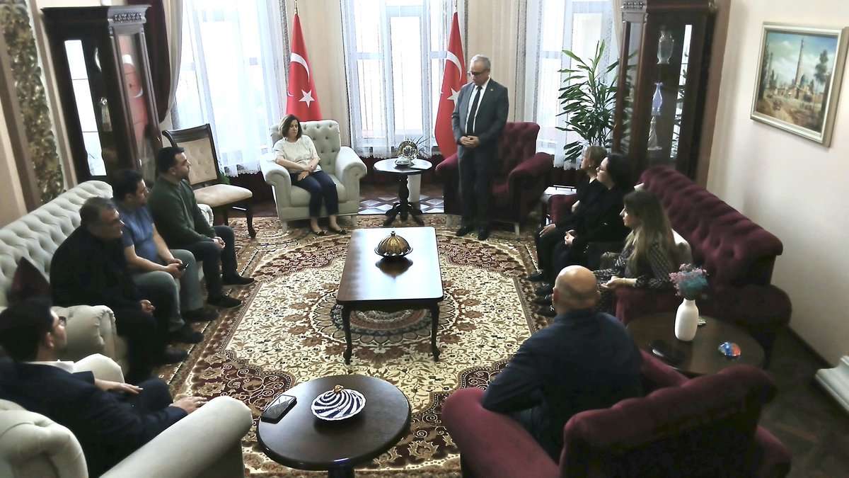 İstiklal Marşımızın Kabulünün 104. ve 18 Mart Çanakkale Deniz Zaferi ve Şehitleri Anma Gününün 110. Yıldönümünde Cumhuriyetimizin kurucusu Mustafa Kemal Atatürk ve silah arkadaşları ile tüm şehitlerimizi bir grup vatandaşımızla rahmet, şükran ve minnetle andık.