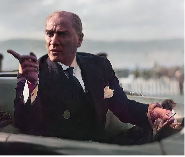 .   #AtatürkDiyorKi;

 "Bir memlekette adalet olmazsa, o memlekette anarşi var demektir, orada hükümet yok demektir!"

~  #MustafaKemalATATÜRK