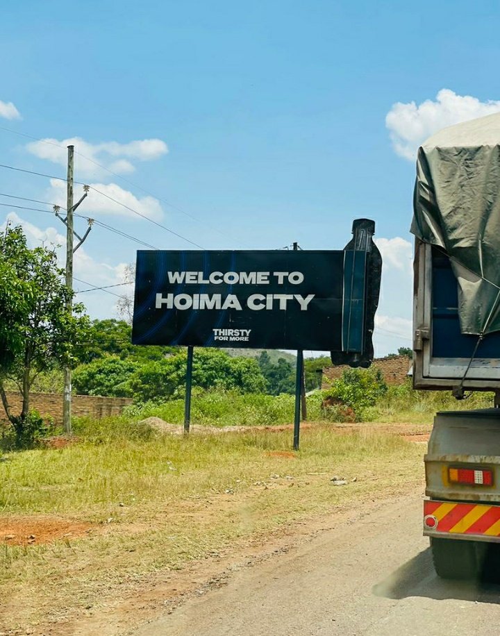 bravniwamanya's tweet photo. Oil city the home of @KitarafcHoima Here we come.
#certifiedtourguide
#UltimatesafarisUganda
#ExploreUganda https://t.co/NCvluzKUmx