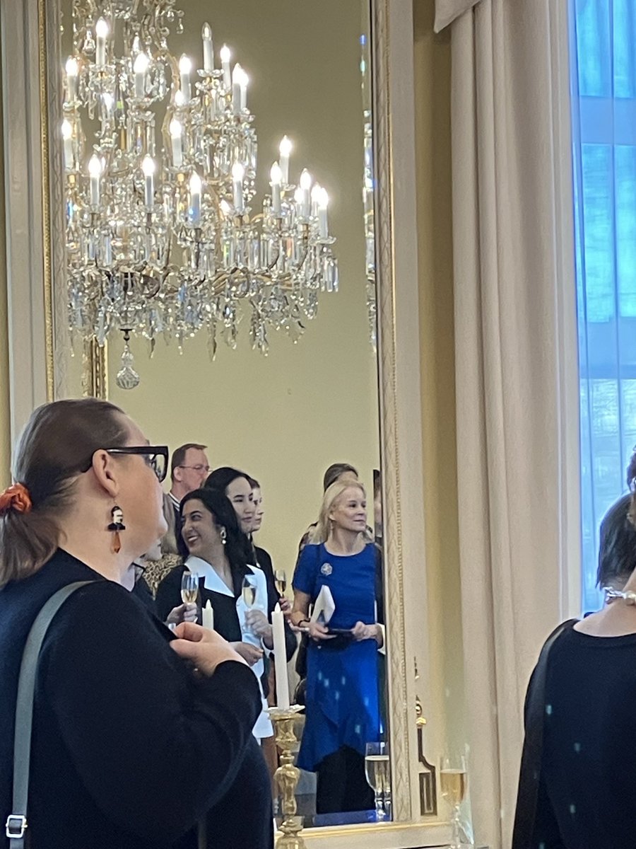 Ministeri Sanni Grahn-Laasonen esitti Minna Canthin ja tasa-arvon päivänä Smolnassa huolensa siitä, että monet maat heikentävät parhaillaan tukeaan ihmisoikeuksille. ⁦<a href="/sannigrahn/">Sanni Grahn-Laasonen 🇺🇦</a>⁩ ⁦<a href="/TerhiHeinila/">Terhi Heinilä</a>⁩