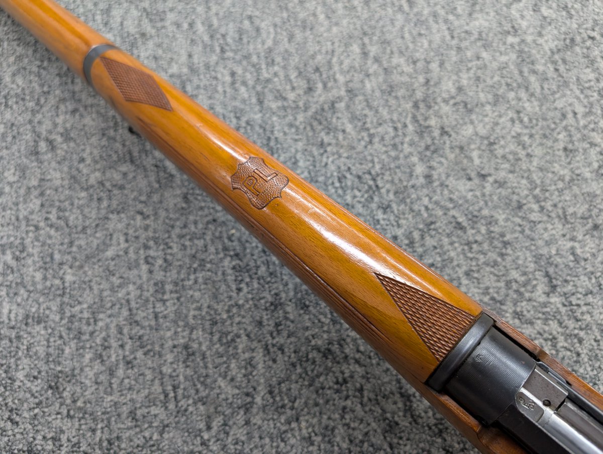 CleaverFirearms's tweet photo. Not Something that you see everyday....

ENFIELD
NO4 MKI/2
308WIN, 10 SHOT
EXCELLENT BORE
DATED 1952
CAS MARKINGS ON SIDE OF RECEIVER

#exmil #classic #endfield #308win #rarearms #collector #vgc https://t.co/XsPpa4l9Up
