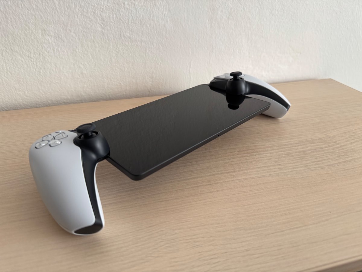 🎮 Prodám PlayStation Portal 🎮

🔹 Koupeno 11/2024, záruka do 11/2026
🔹 Stav jako nový, téměř nepoužívaný
🔹 Balení: Portal, USB-C kabel, krabice (⚠️ Nabíječka není součástí)
🔹 Nutná kvalitní Wi-Fi pro plynulý přenos
🤝 Osobně Ostrava / Zásilkovna
💶 4000,-

🔄 RT potěší! 🚀🙏