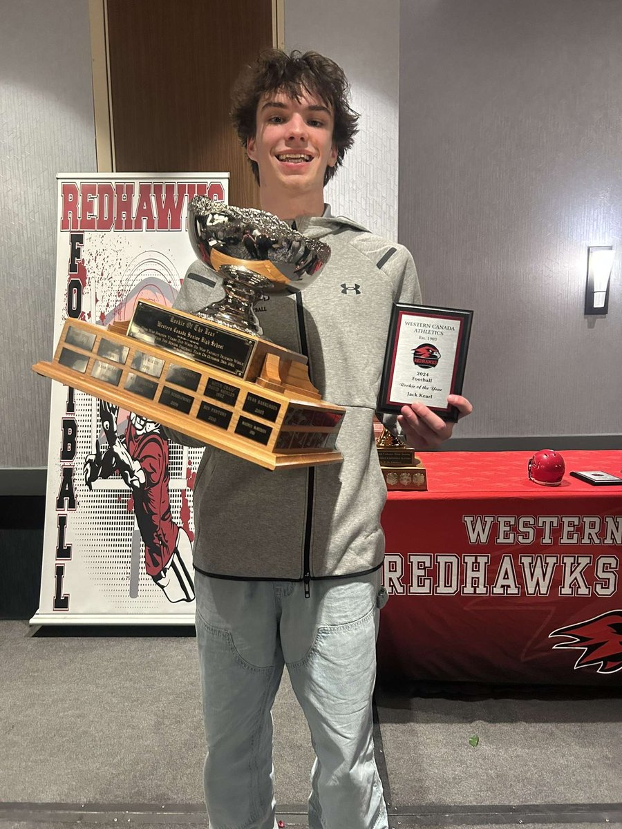 JackkearlWR's tweet photo. A bit late, but blessed to receive the Rookie Of The Year award for my first season of highschool football, aswell as winning athlete of the month and playing for the prestigious Redhawks basketball team. Freshman year has been a blast! https://t.co/7q66EzM8RB