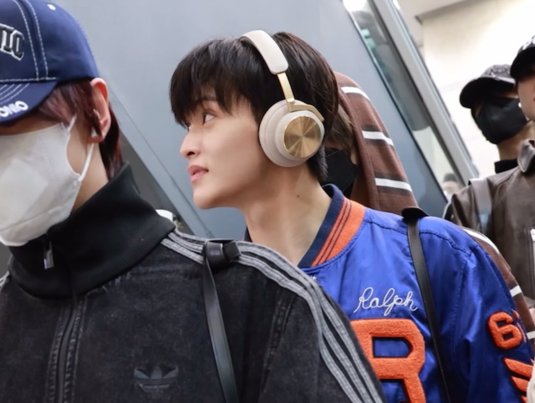 LOOKSMKL's tweet photo. welcome back mark🫶 https://t.co/d20I9mL6P7