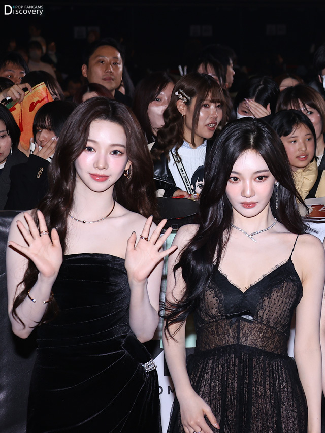 kpop_discovery's tweet photo. 250319 aespa KARINA &amp; NINGNING at the 2025 MTV VMAJ Red Carpet

#aespa #エスパ #æspa #에스파
#KARINA #카리나 #カリナ
#GISELLE #지젤 #ジゼル #えりちゃん
#WINTER #윈터 #ウィンター
#NINGNING #닝닝 #ニンニン
#KpopFancamsDiscovery https://t.co/NI6wmVcbbx