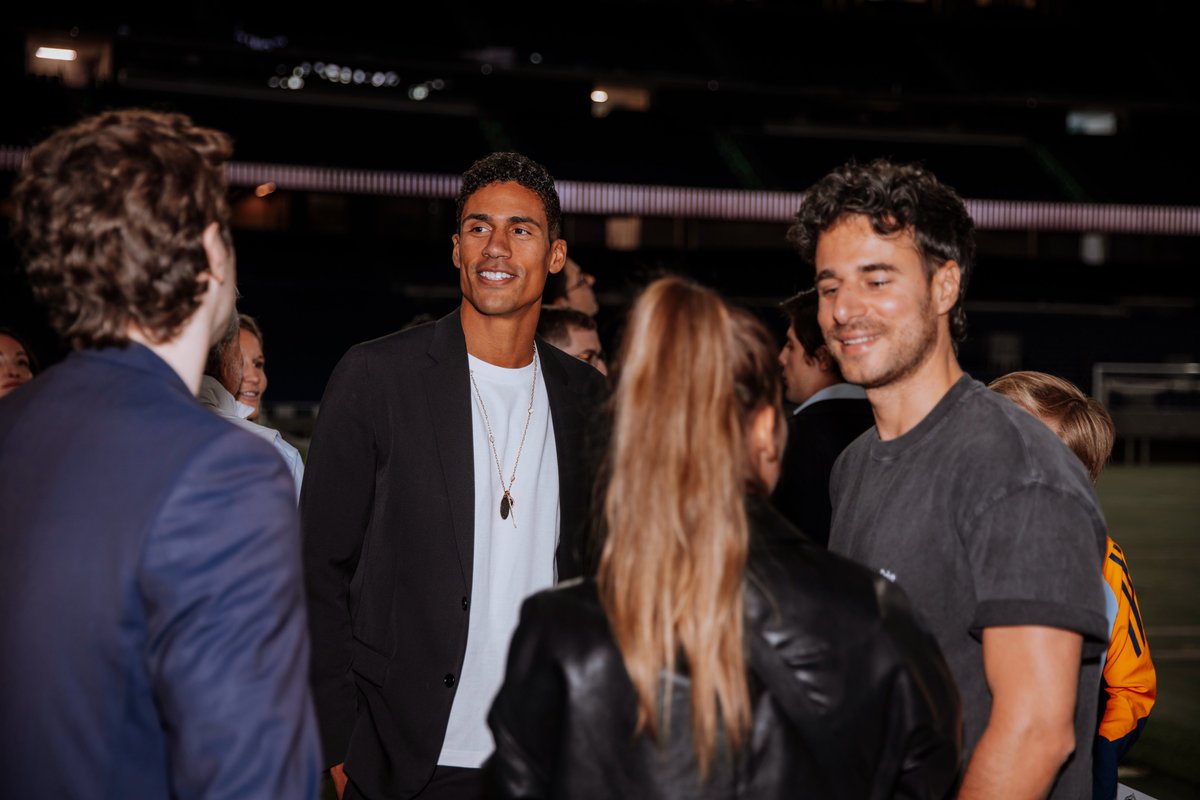 etienneboutan's tweet image. Had an amazing time putting together a diverse crowd of founders, investors, and cultural leaders for a private visit of @realmadrid facilities followed by a dinner at Grupo Arzábal in the Santiago Bernabéu Stadium.

When @HugoAmsellem and I started @intuitionvc, we wanted to…