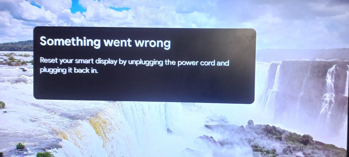 AdamiMell's tweet photo. @madebygoogle @Google Sim, preciso de ajuda pelo amor de Deus.. 
Meu Chromecast amanheceu assim novamente (ver foto) 
Como devo proceder? https://t.co/7aDk65uiAH