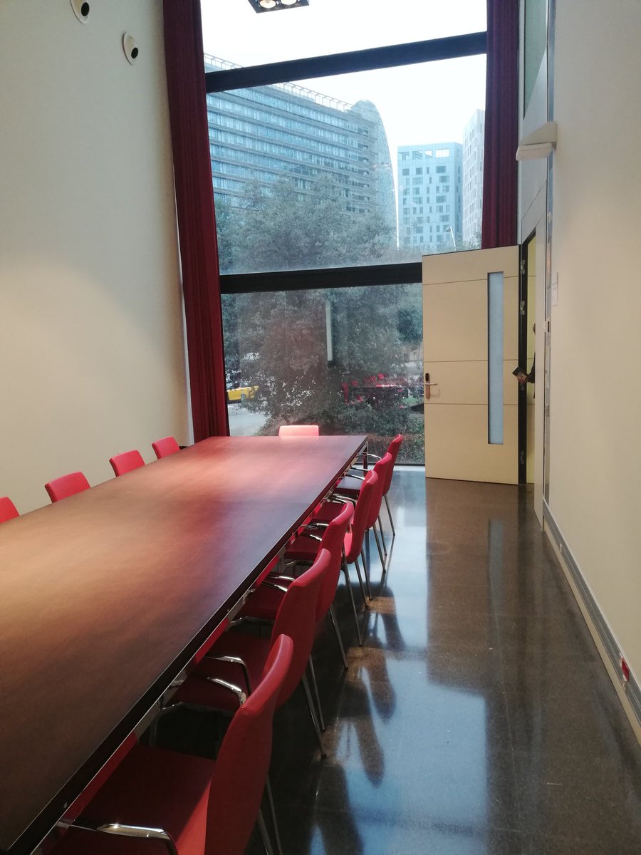 Funcionen els governs que tenen directors generals competents i amb autonomia de gestió. Les dues condicions són necessàries. Res pitjor que un govern bloquejat perquè tothom està esperant permís per tot. En veiem molts!