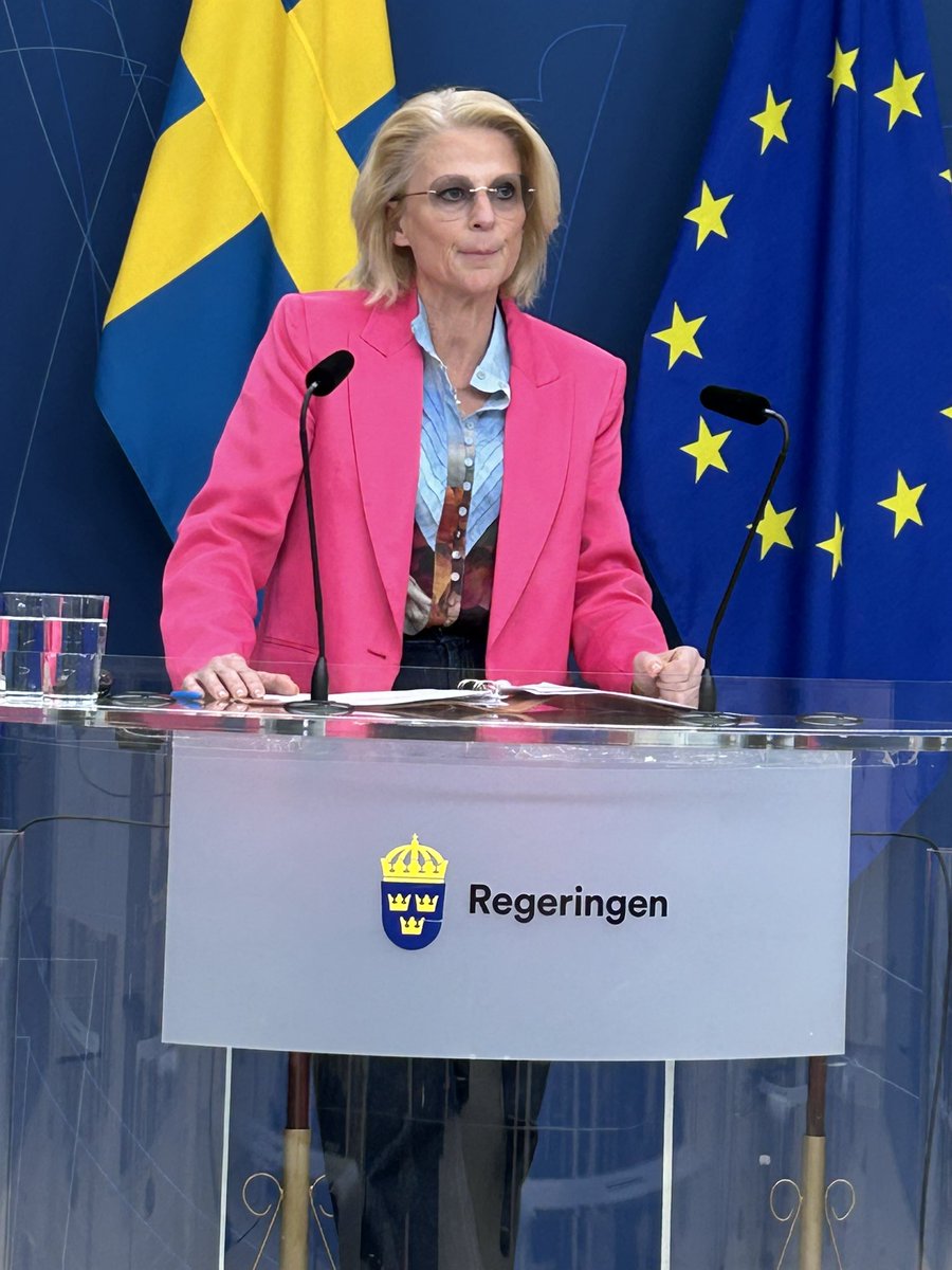 Något högre tillväxt (2,1 procent) i år i regeringens nya prognos, men också något högre arbetslöshet (8,6 procent) och högre inflation (2,5 procent).