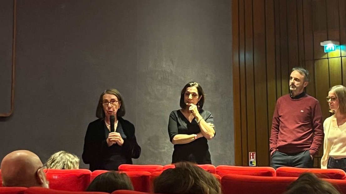 📽️🗨️ Fin de vie : le Dr Anne Vivien, vice-présidente de notre association, a participé à un échange à la suite de la présentation du film #OnIra à l’<a href="/AssembleeNat/">Assemblée nationale</a> avec Enya Baroux, Giovanna Marsico et le président de la fédération des aides-soignants.
#Santé #Médecine #Politique