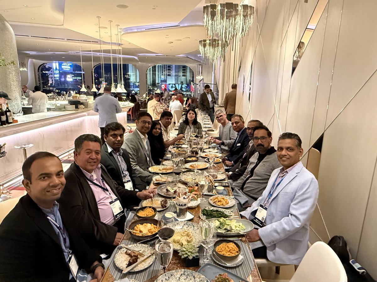 CraveInfotech's tweet image. Day 1 at #SAPinsider2025 kicks off with valuable insights! Connect with the Crave InfoTech team in Las Vegas to optimize your SAP solutions. 

#CraveInfoTech #SAPNetworking