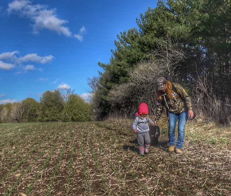 amandalynmayhew's tweet photo. Sharing knowledge about hunting and the outdoors is a passion of mine and a way to express love, helping to enrich our shared heritage. #justhunt https://t.co/gJA05T3NcL