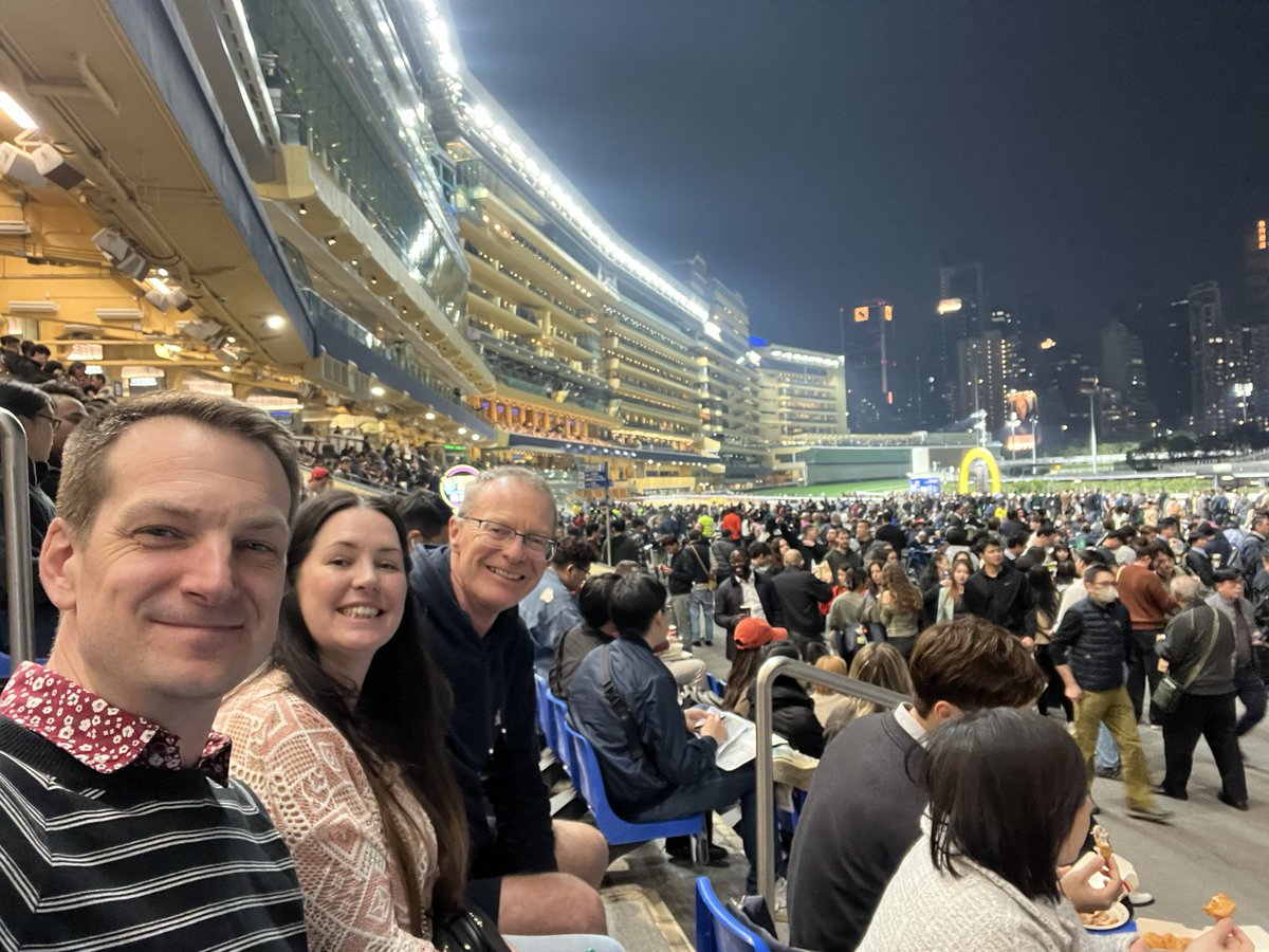 Simon Sheard (@sheard_simon) on Twitter photo Happy Wednesday at Happy Valley! <a href="/PGCEIDL/">@PGCEIDL International Initial Teacher Training</a> <a href="/UoSiQTS/">UoSiQTS</a> <a href="/UoSPGCEEYT/">@UoSPGCEEYT</a> Happy Wednesday at Happy Valley! <a href="/PGCEIDL/">@PGCEIDL International Initial Teacher Training</a> <a href="/UoSiQTS/">UoSiQTS</a> <a href="/UoSPGCEEYT/">@UoSPGCEEYT</a>