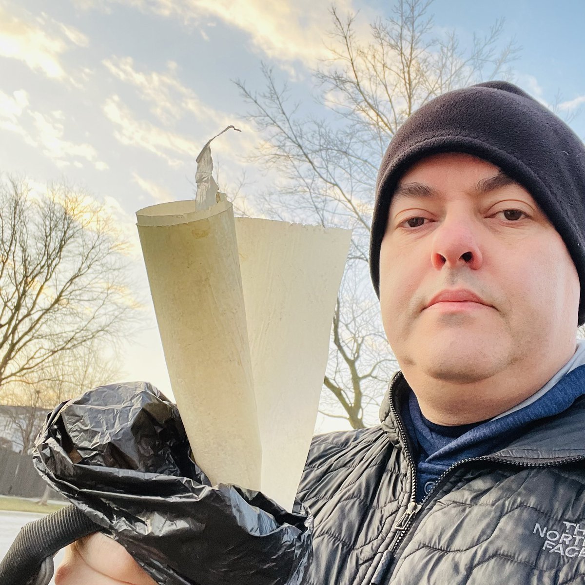 WorkforceJames's tweet photo. 3,000-day #litterchallenge Day 2,023: The film โBarbieโ starring Margot Robbie and Ryan Gosling came out in 2023.
Pickup: #PaperRoll
๐๐ฎ๐๏ธ๐ถ๐โ๐ x67
#AtLeastOneaDay #OreotheDog https://t.co/fSoeVPb40H