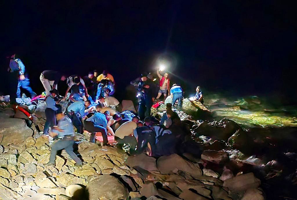 Conocimos del trágico accidente aéreo ocurrido en la noche del 17 de marzo en la isla de Roatán.   

Trasladamos nuestras condolencias a los familiares de las víctimas, así como al pueblo y al gobierno de #Honduras por este lamentable hecho.