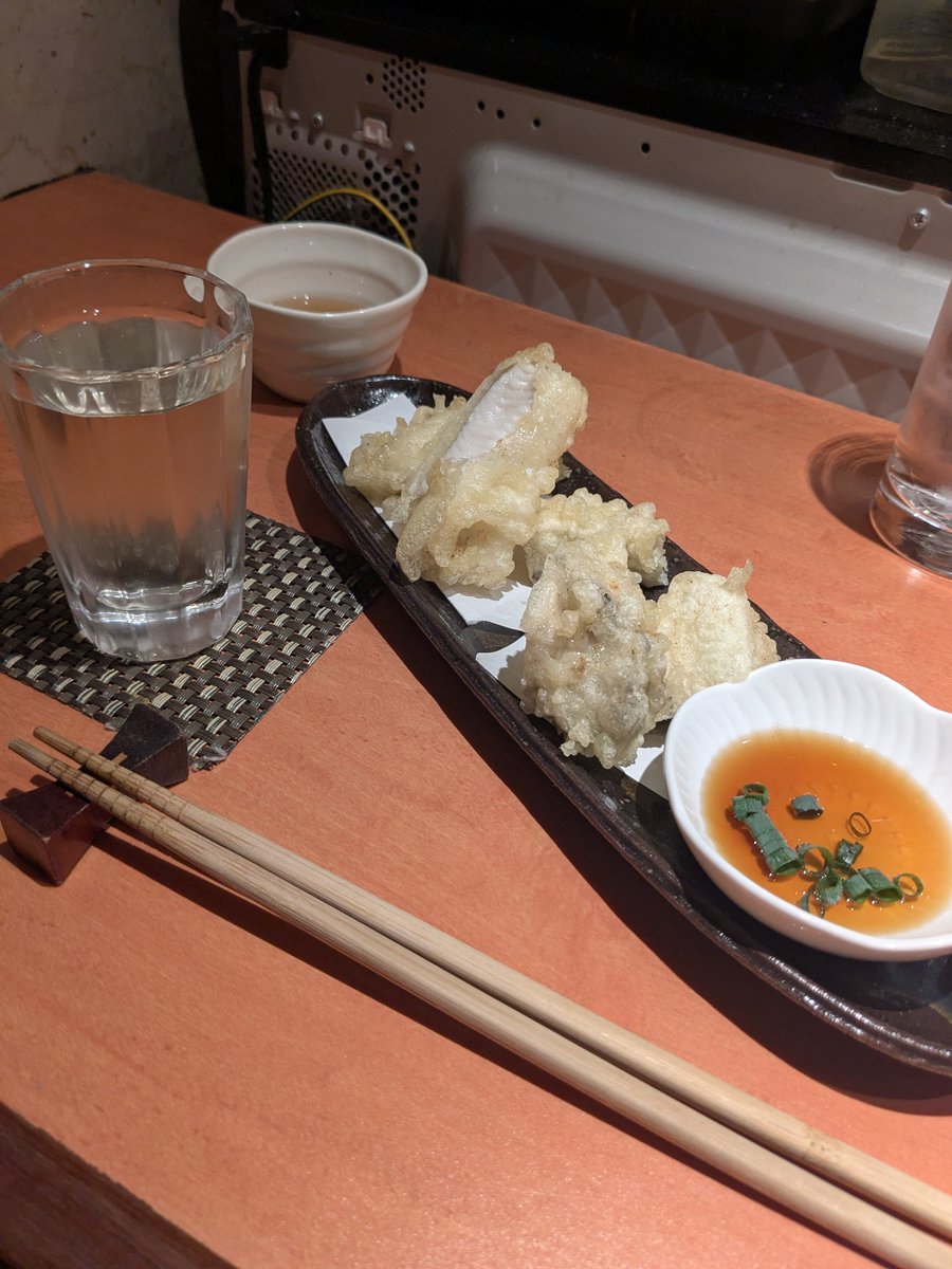 行きつけのお店の親父に久しぶりですね、と言われてしまった。朝、家を出たのに、気付いたら暗い中を家路に付いていて、そんな毎日は仕事が立て込んでるからと思ってたけど、それだけか？
AI君のアシストで間接業務のスビードアップはいいんだけど、一仕事終わった感慨に耽る暇もなくなった感じ。