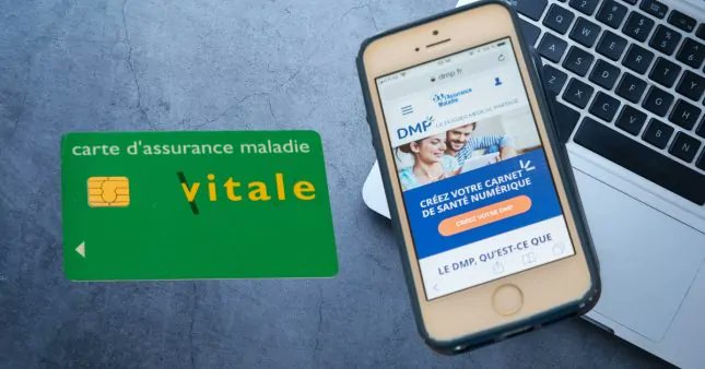 lefileexpress's tweet photo. 🇫🇷💳 FLASH | La carte Vitale passe au numérique désormais disponible en version dématérialisée mais uniquement pour ceux disposant d’une pièce d’identité au nouveau format. https://t.co/QXsOyMrbxO